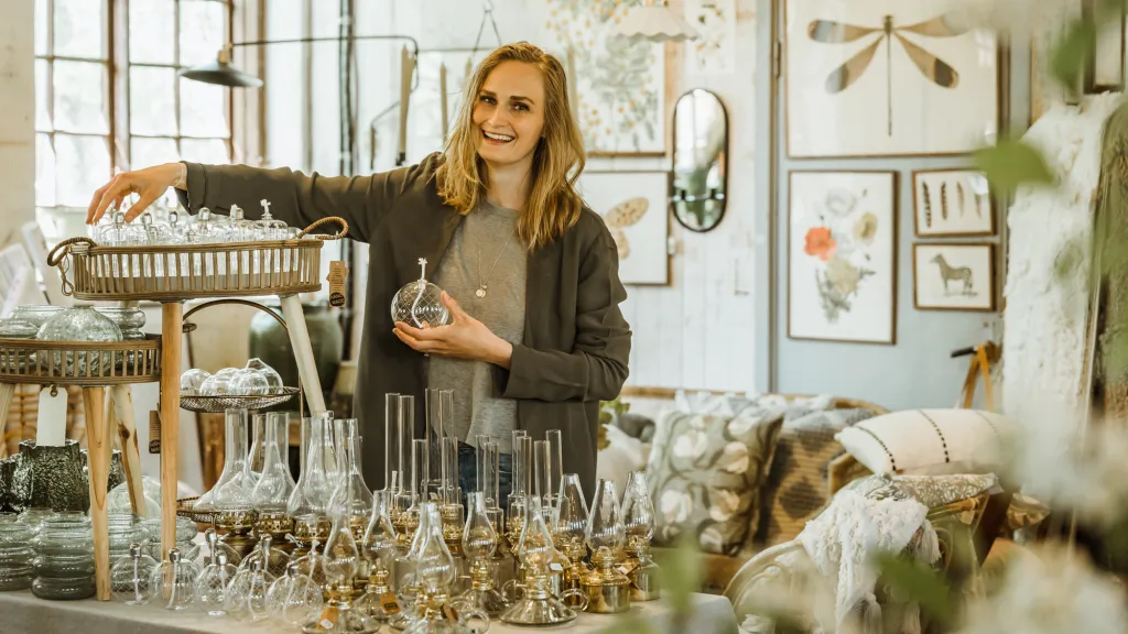 Josefin Wikholm – entreprenör och livsnjutare i Långserud thumbnail